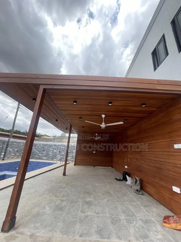 Luxury Outdoor Pergola · Photo 1