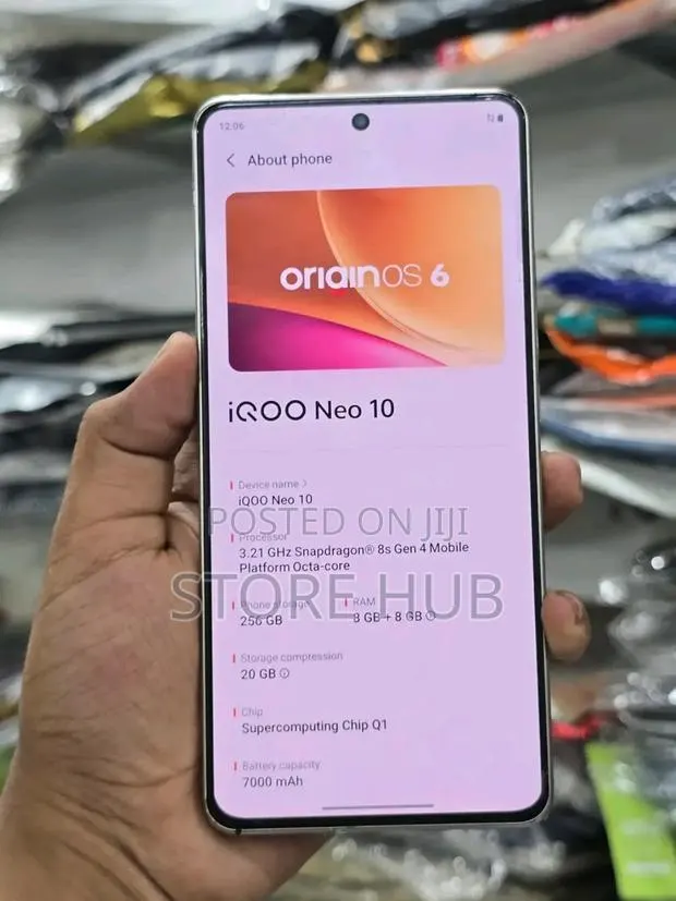 Vivo iQOO 10 256 GB Gray · Photo 1