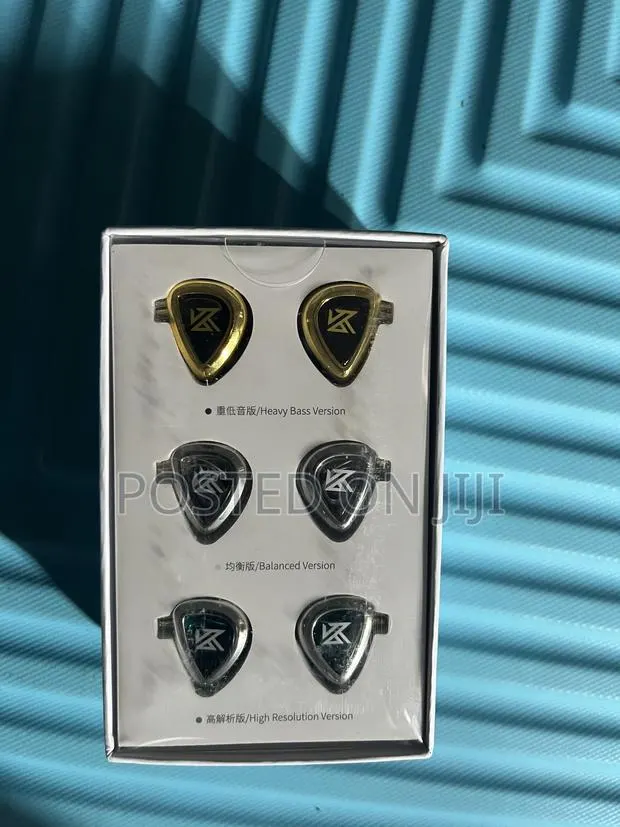 In -Ear Monitor · Photo 1