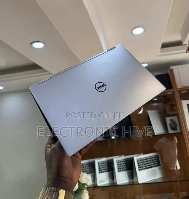 Laptop Dell XPS 13 8GB Intel Core I5 SSD 256GB · Photo 1