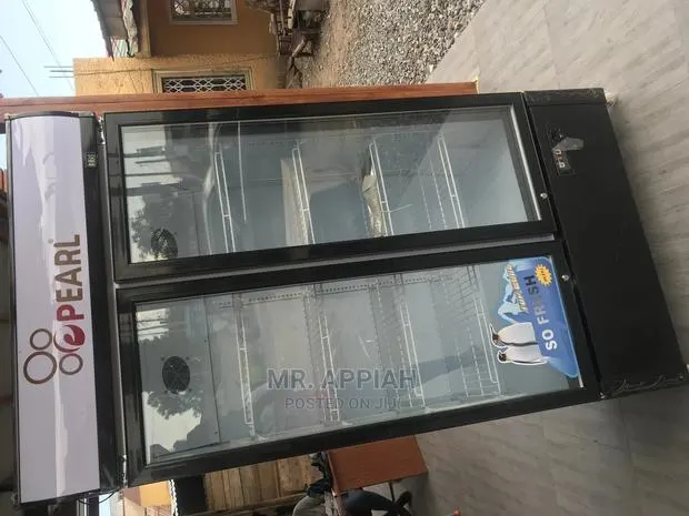 Quality Beverage Cooler PVC-74. · Photo 1