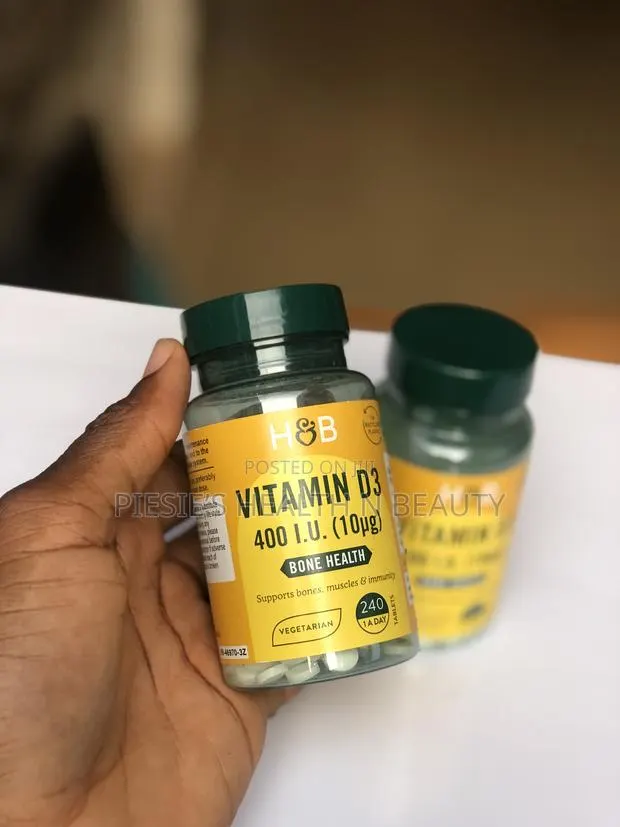 Holland Barrett Vitamin D3 400 I.U. 10ug 240 Tablets · Photo 1