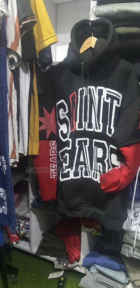 Stock Men’S Hoodies and Side Pockets for Sale · Photo 1