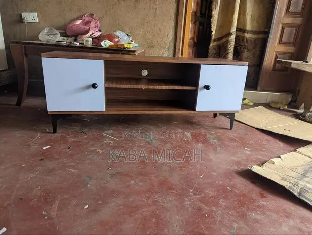 TV Stand and Unit · Photo 6