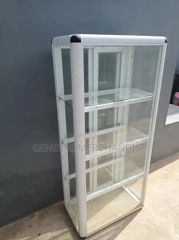Aluminium Glass Showcase · Photo 1