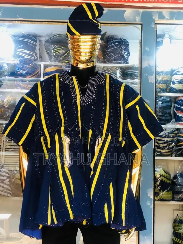 Limited Edition Executive Smock 2-in-1 Smock and Hat Set · Photo 1