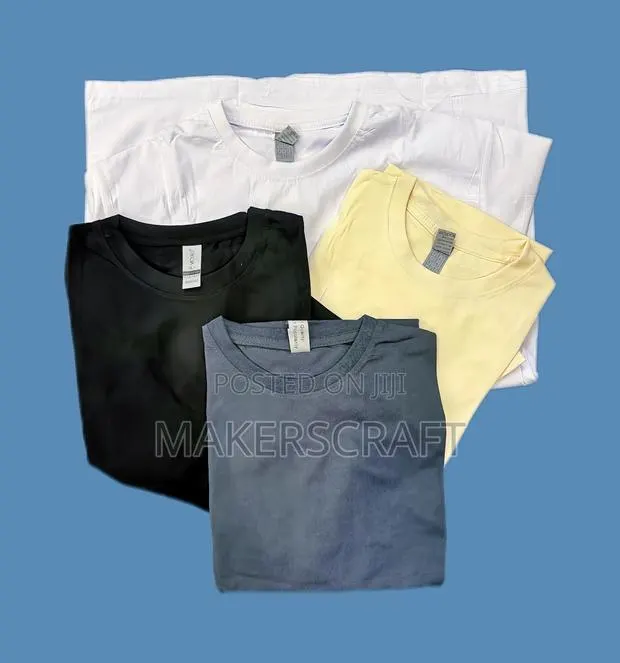 Plain T-Shirt, Vicyao · Photo 1