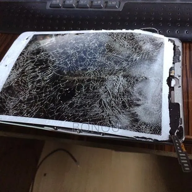 iPad Repair · Photo 1