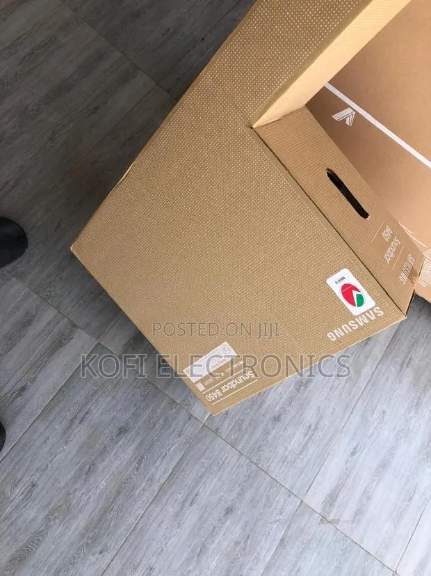 Samsung Soundbar B450f Compact, Power-Enhanced Sound · Photo 1