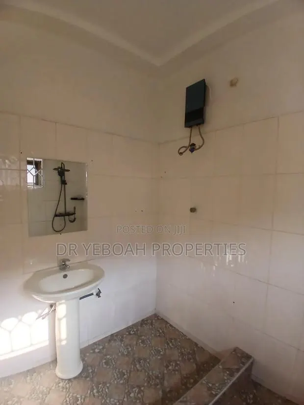 4bdrm House in Spintex Baatsona for rent · Photo 1