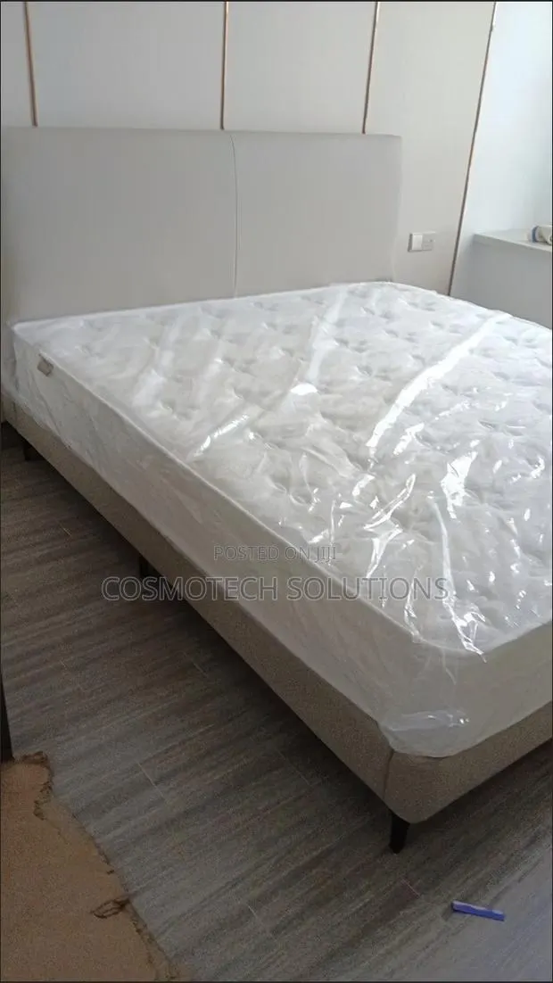 King Size Foreign Mattress · Photo 1
