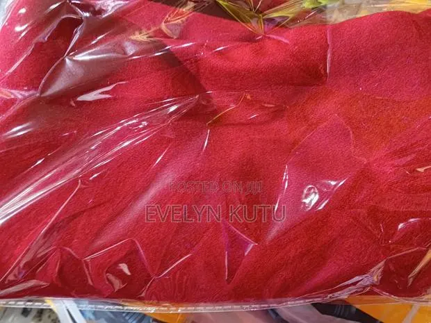 Original Snooker Carpet Red. · Photo 1