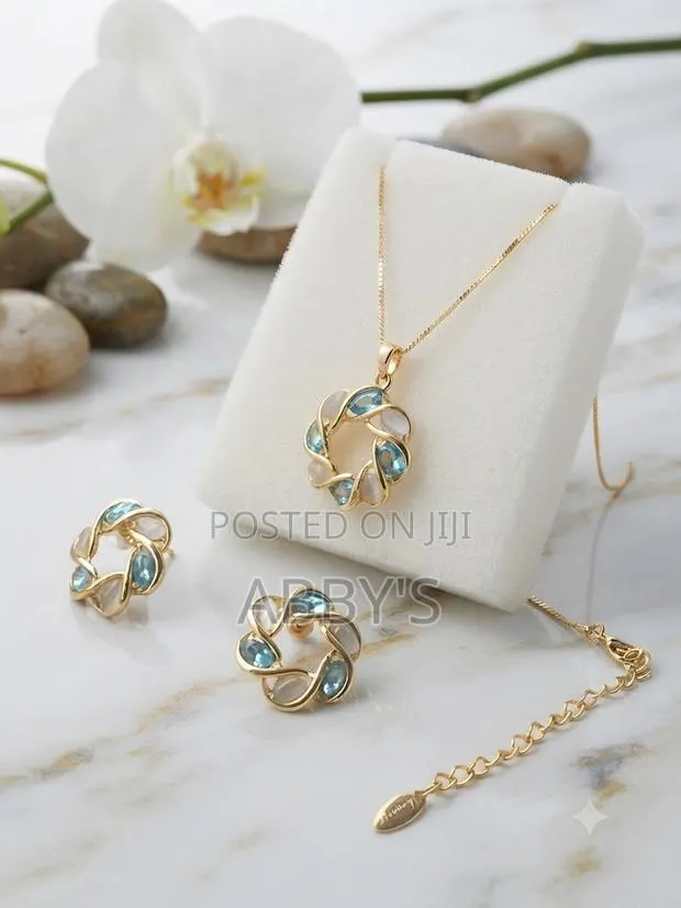 Floral 18 Carat Gold Plated 3pcs Jewelry Set · Photo 1