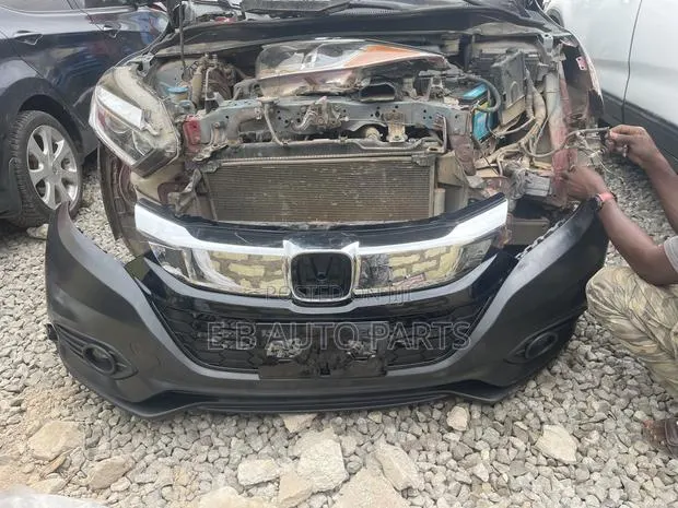 HRV 2021 Front Bumper Complete · Photo 1