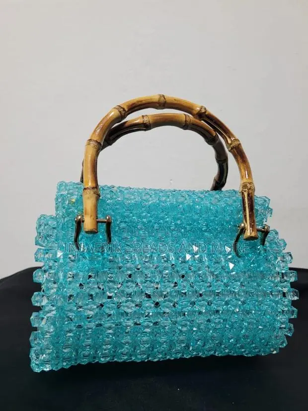 Beaded Clutch · Photo 1