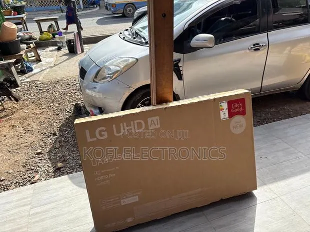 Lg 50” Uhd Tv Immersive Home Cinema Experience · Photo 1