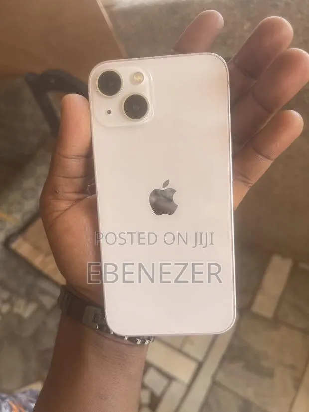 Apple iPhone 13 128 GB Pink · Photo 1