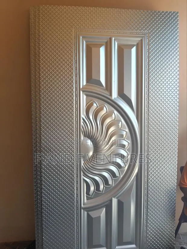 Galvanized Steel Designed Plate (Silver) · Photo 1