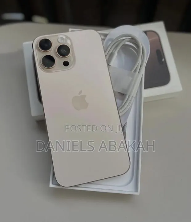 New Apple iPhone 16 Pro Max 512 GB Gold · Photo 1