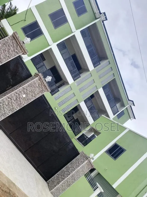 2bdrm Apartment in Oyarifa, Owusu Ansah for rent · Photo 1