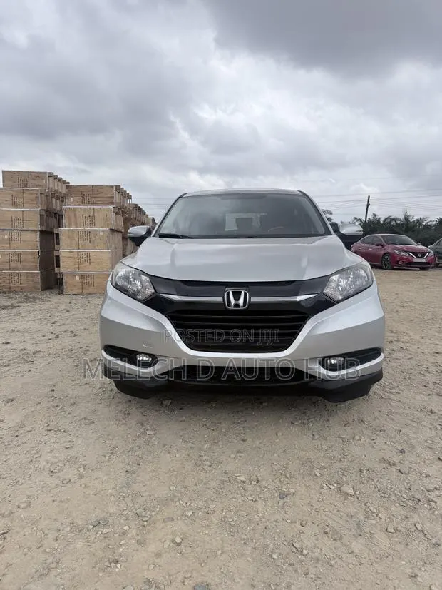Honda HR-V EX AWD 2017 Silver · Photo 1