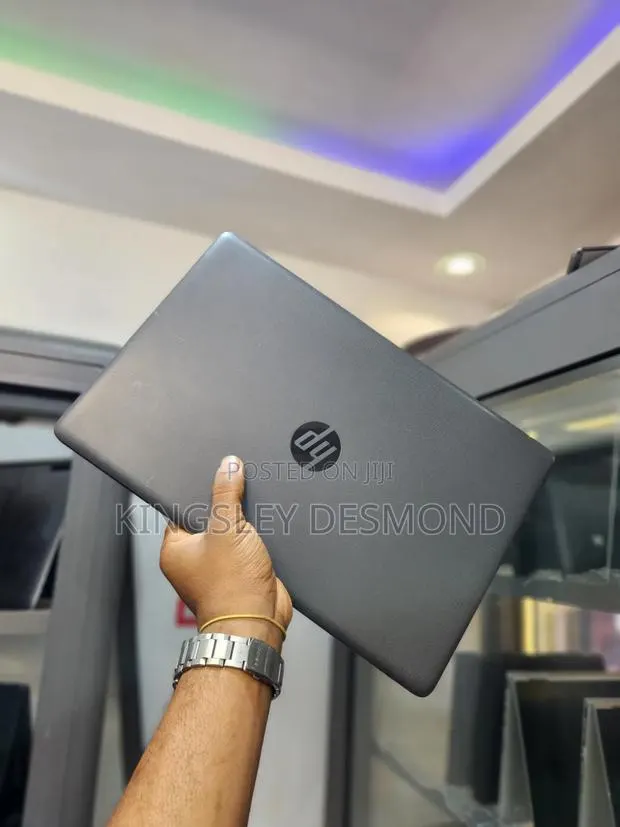 Laptop HP 250 G7 4GB Intel Pentium SSD 160GB · Photo 1