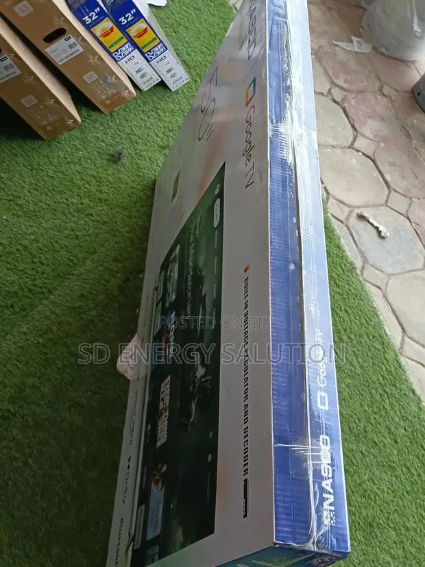 Nasco 50" Google TV NAS-J50FBFL-G-Frameless · Photo 1