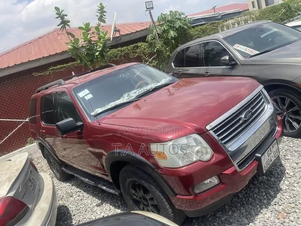Ford Explorer Sport Trac 2009 Red · Photo 1