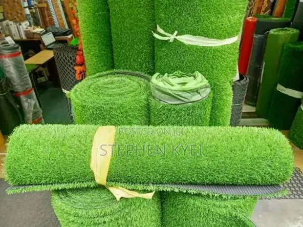 Home Used and Brand New Artificial Grass Carpet · Photo 1