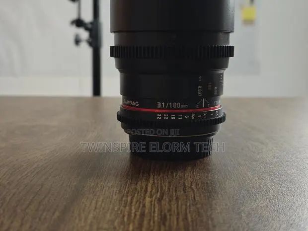 Samyang Sanyo 100mm 3.1 Ultra Wide Angle Lens · Photo 1