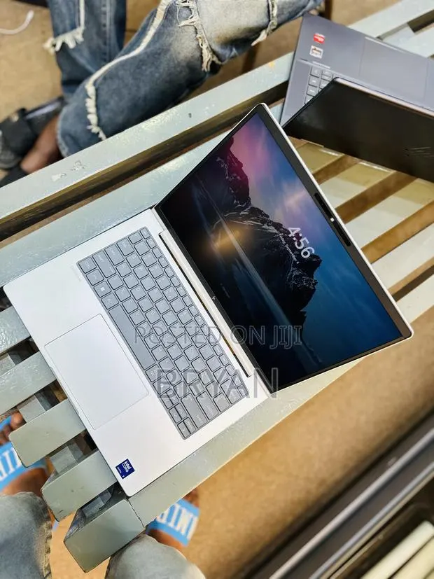 Laptop HP EliteBook 8 G1i 16GB Intel Core i7 SSD 512GB · Photo 1