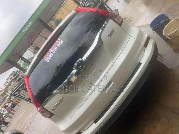 Honda CR-V 2016 White · Photo 1