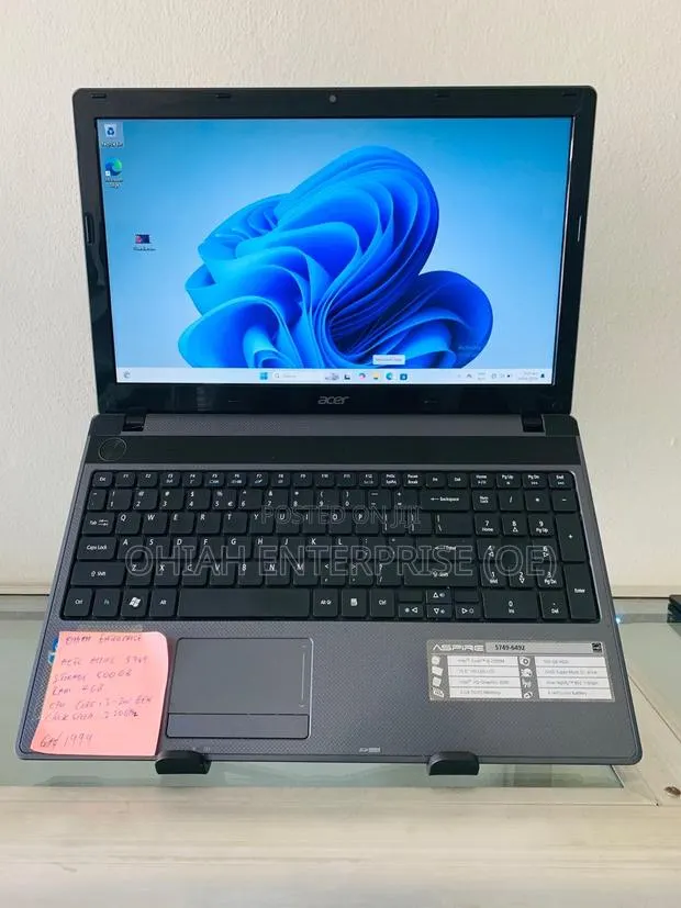 Laptop Acer Aspire 5749 4GB Intel Core i3 HDD 500GB · Photo 1