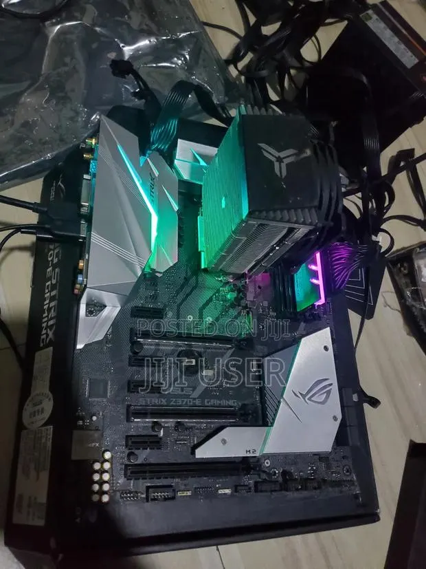 I7 8th Gen With ASUS Strix Z370 E Gaming Onboard Bluetooth and Wifi · Photo 1