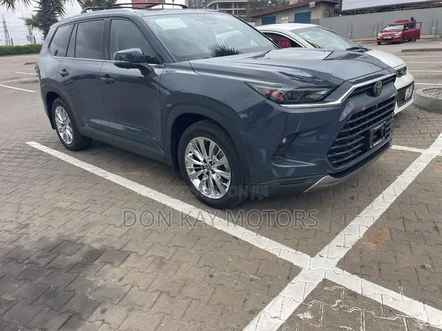 Toyota Highlander Platinum AWD 2024 · Photo 1
