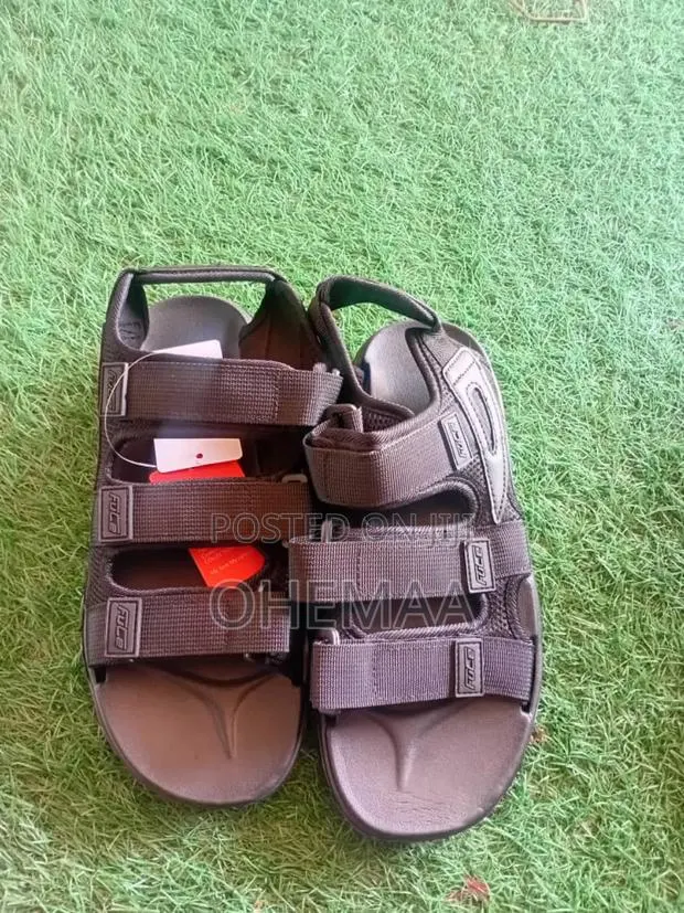 Unisex Comfortable Sandals · Photo 1