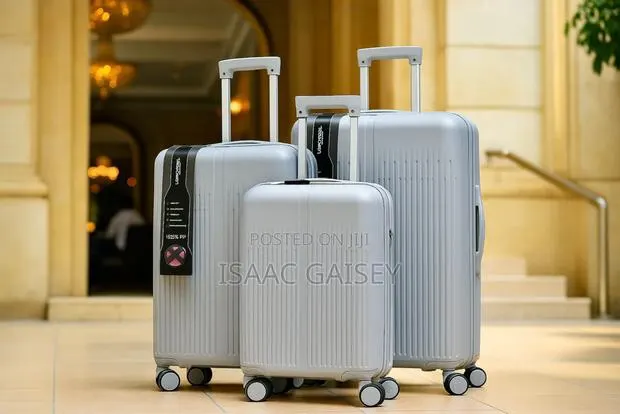 Three Set Anticrake Luggages In Different Designs · Photo 1