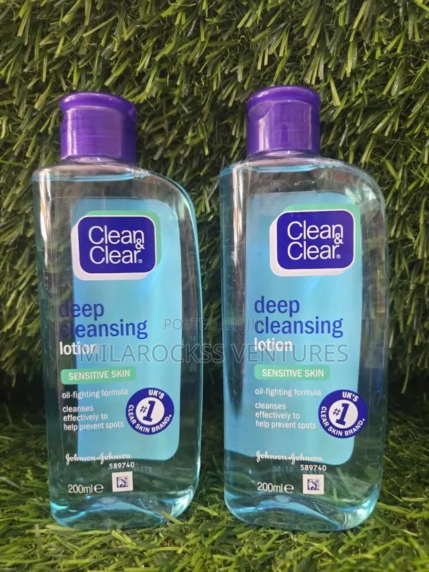 Clean Clear Deep Cleansing Lotion. 200ml. · Photo 1