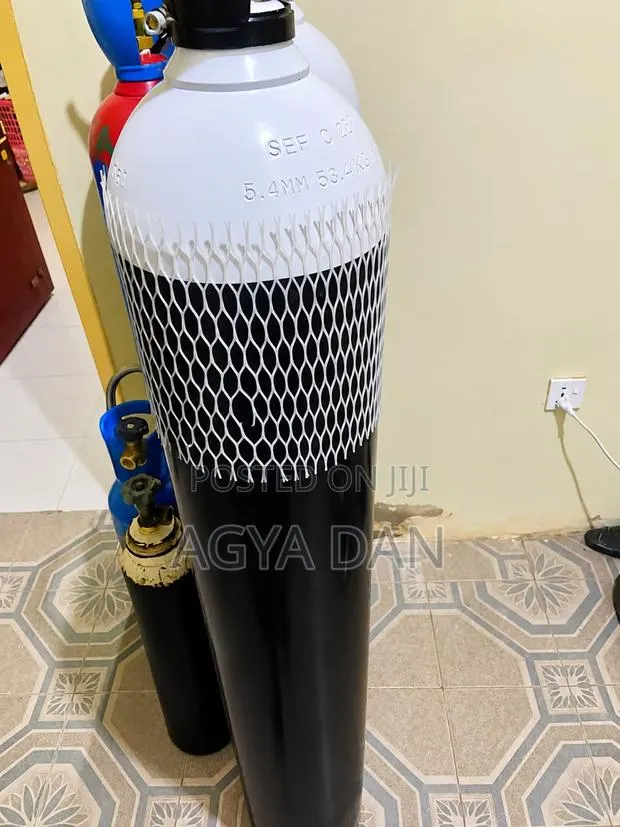 Oxygen Cylinder 50.5 L · Photo 1