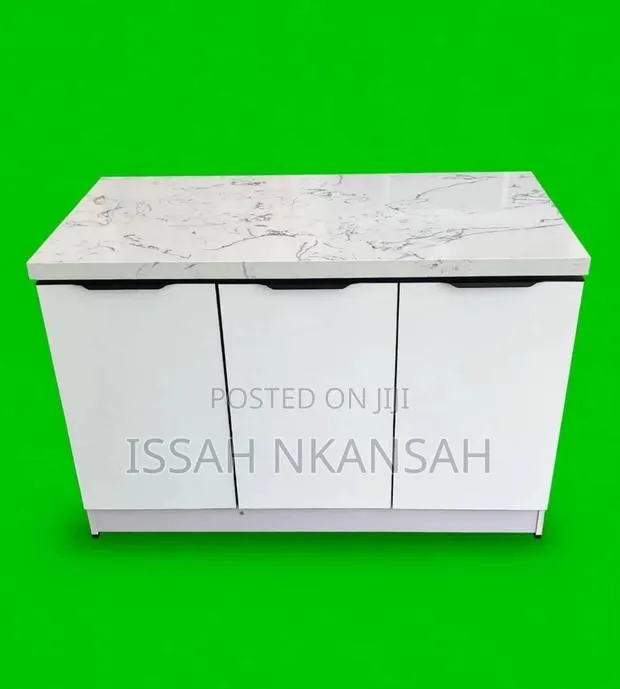 Kichen Cabinet · Photo 1