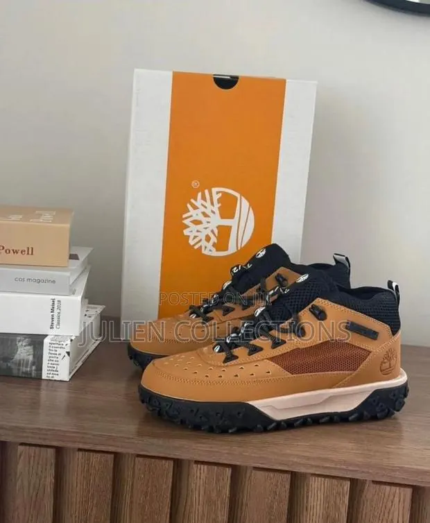Timberland Motion Hiking Boots Brown Black · Photo 1