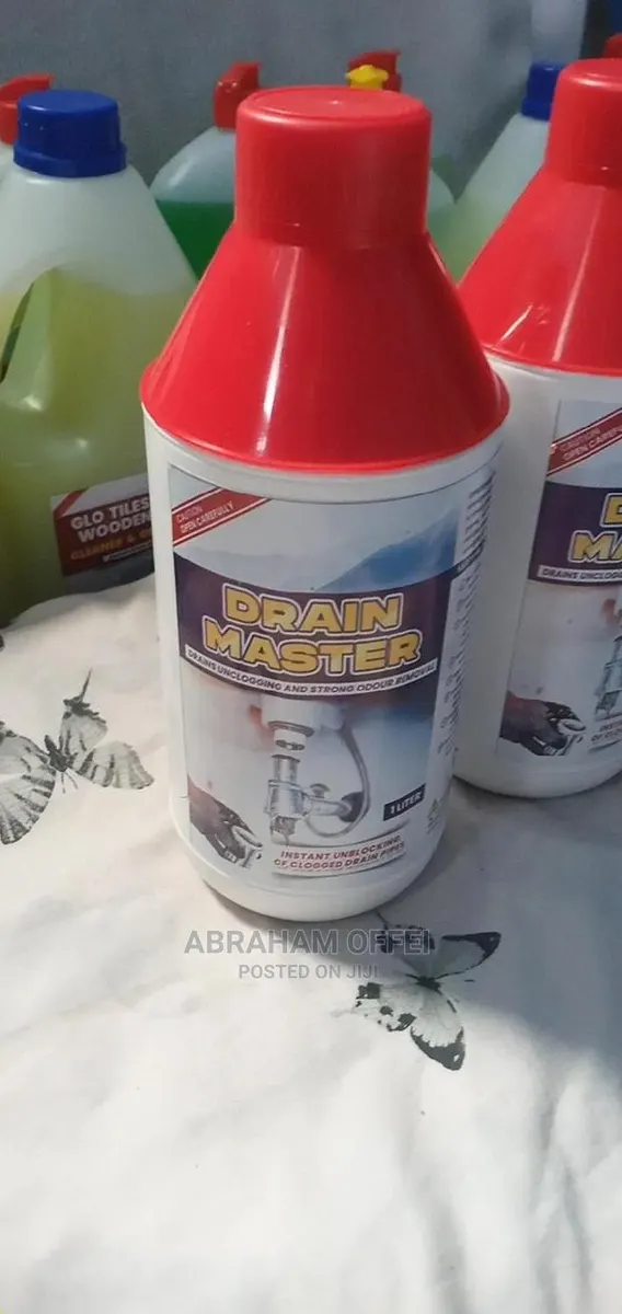 Drain Unclogging and Strong Odour Remover · Photo 1