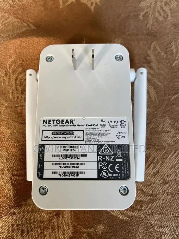 NetGear Wi-Fi Range Extender EX2700 - 800 Sq Ft and 10 Devices · Photo 4