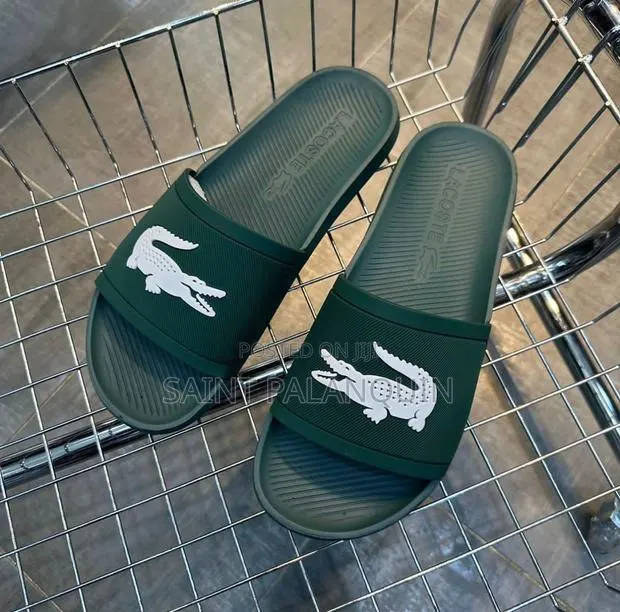 Lacoste Slides · Photo 1