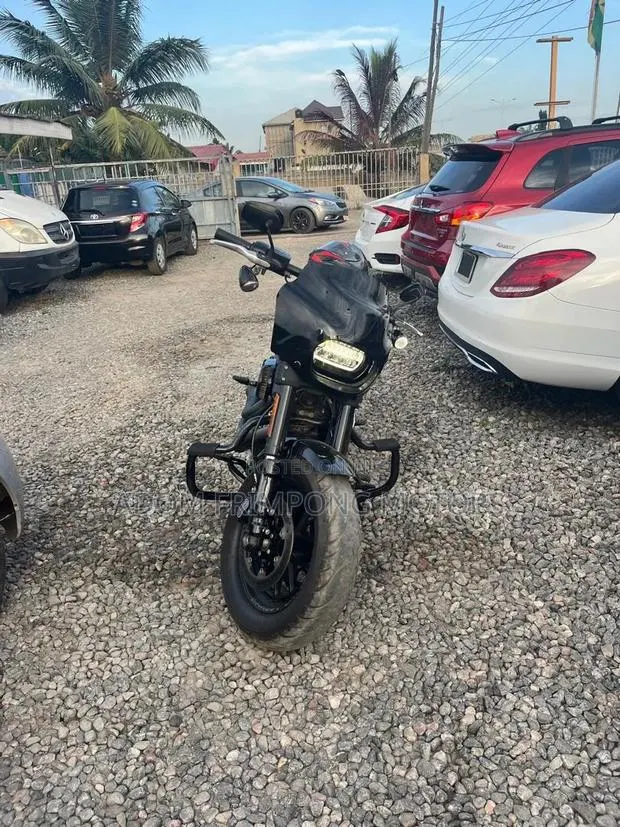 Harley-Davidson 2022 Black