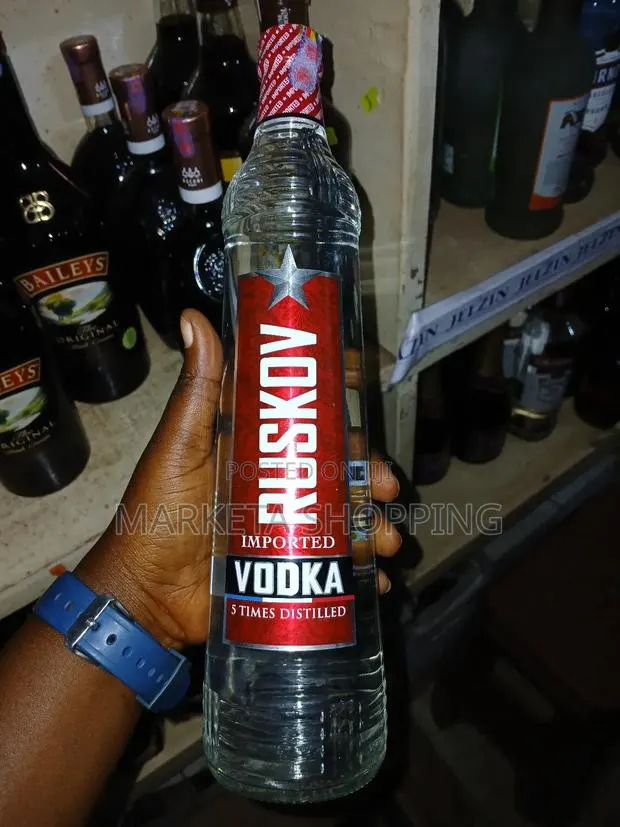 Ruskov Vodka 750ml · Photo 1