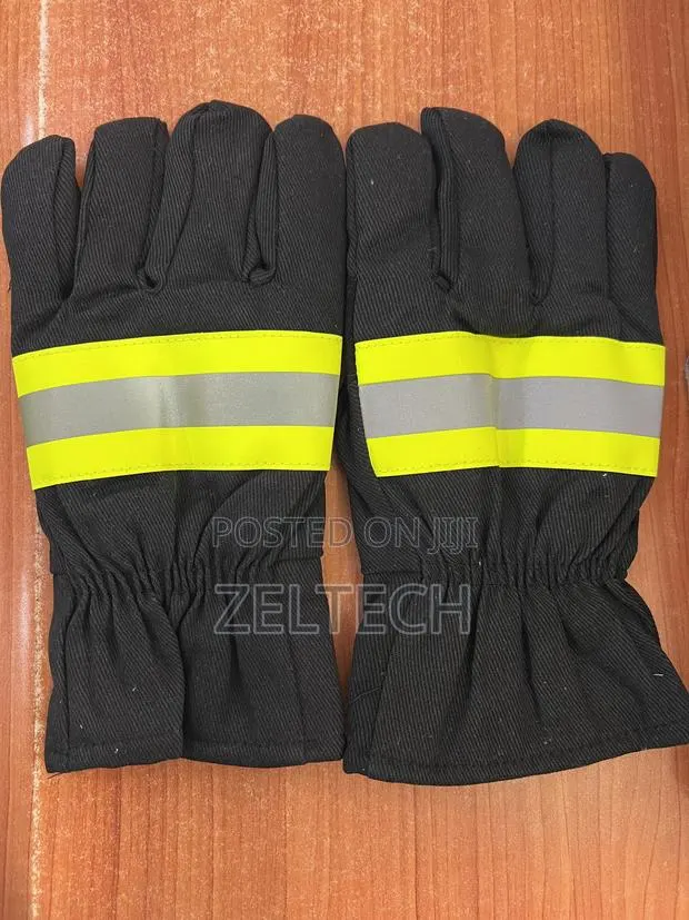 Safety Gloves · Photo 1