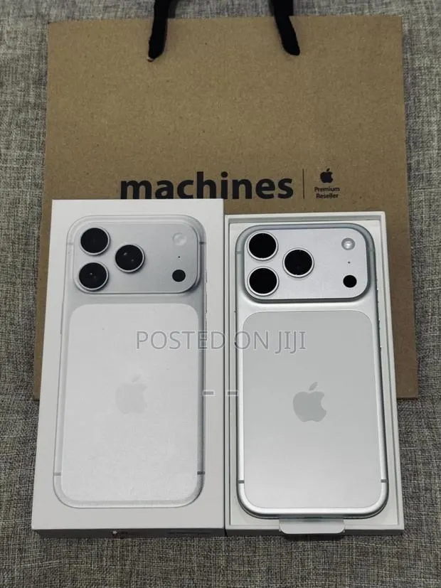 Apple iPhone 17 Pro Max 512 GB Silver · Photo 1