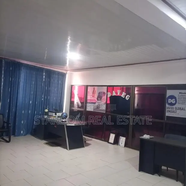 For RENT : Very Spacious Office Space Spintex Main Road, Accra. · Photo 1