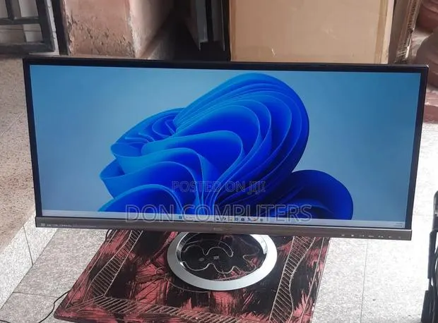Asus 29 Inches Ultra Wide Ips Edgeless Monitor · Photo 1